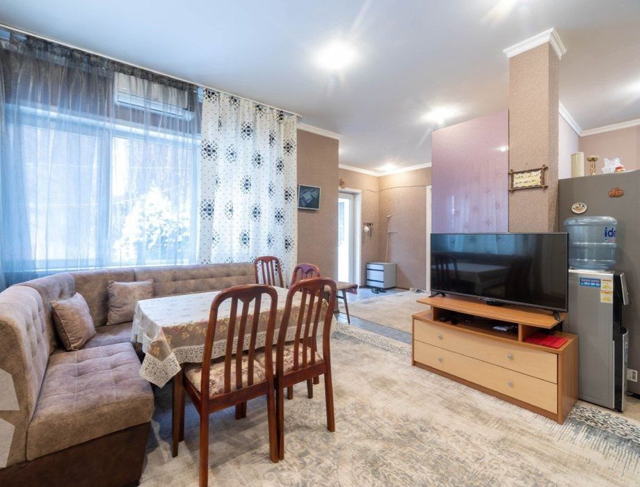 Дом 4,3 сотки в Бадамзаре — под гостиницу / гостевой дом