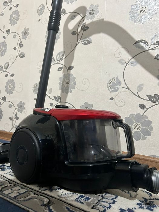 Продам пылесос в отличном состоянии