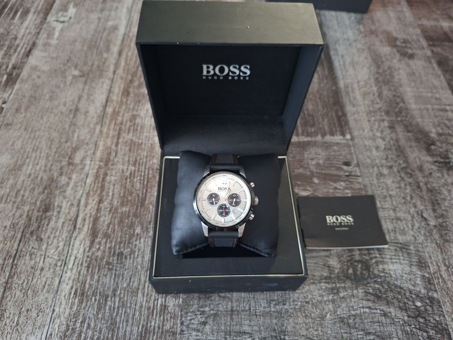 Часовник Hugo Boss