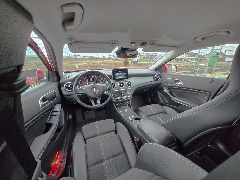 Mercedes GLA 220 Benzina  4Matic 63.000km, 19.400 + TVA deductibil