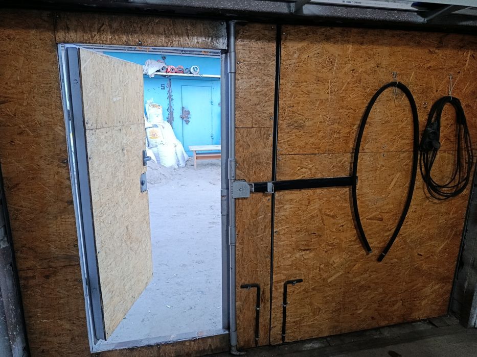 Продам ворота гаражные