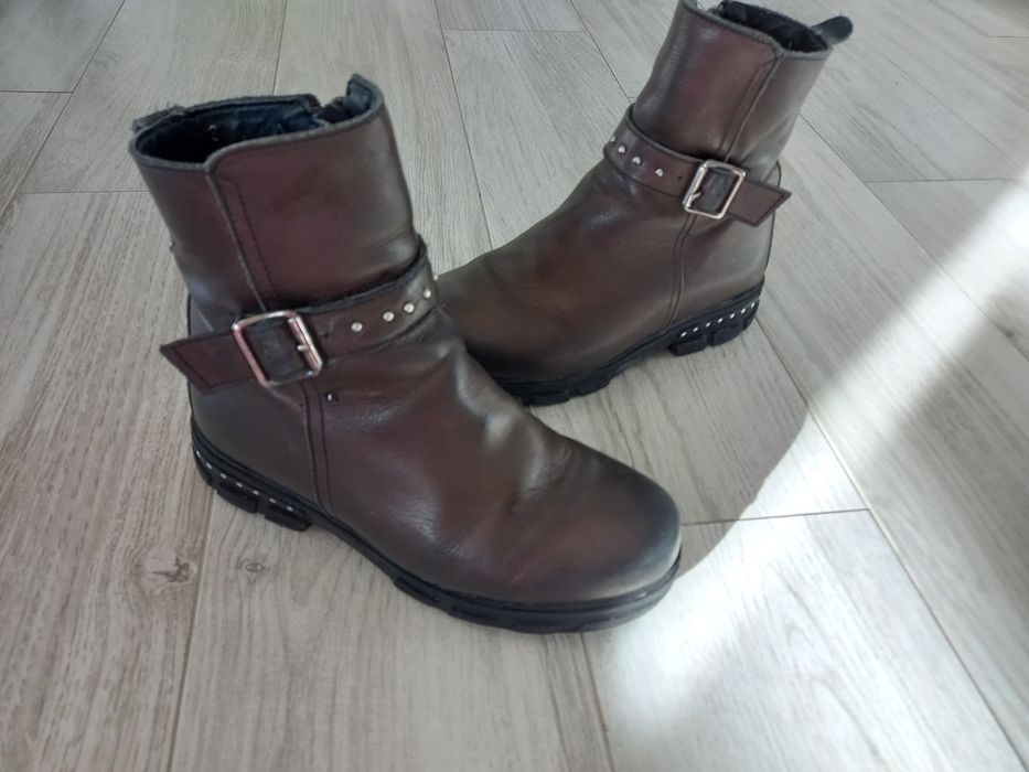 Ghete din piele.marimea 31