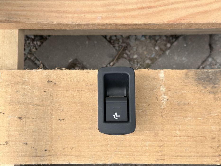 Теглич комплект AUDI A6 C8 / A7 C8 Електрически  4K0800491E