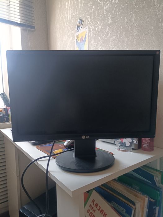 Монитор LG Flatron