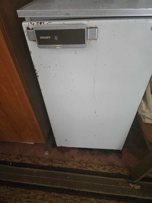 Хладилник AEG и Philips работещи отлично