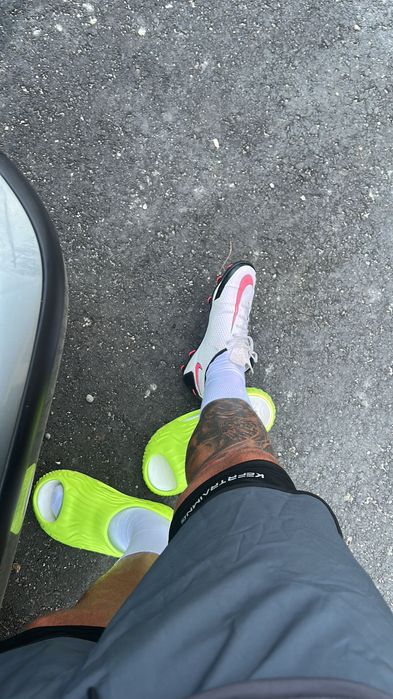 Ghete fotbal crampoane nike