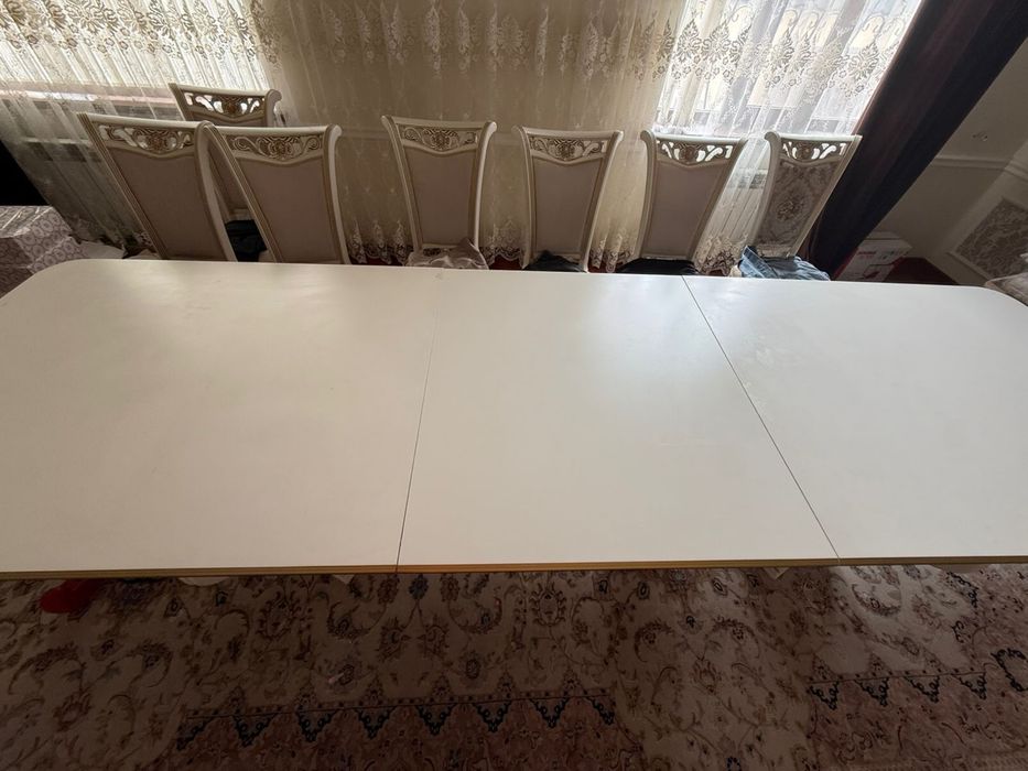 обеденный стол для гостиной