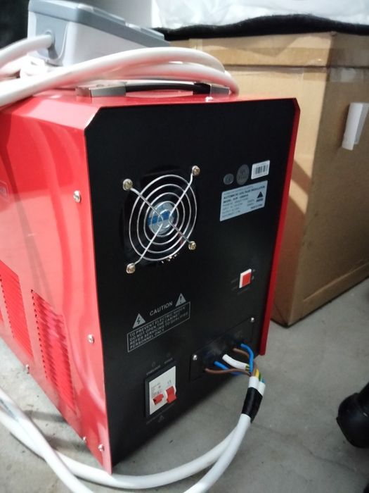 Vând Stabilizator de tensiune! In stare foarte buna de funcționare