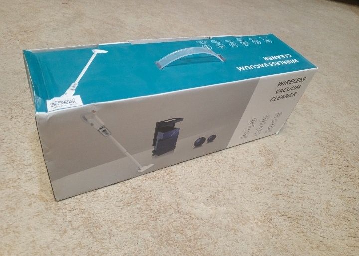 Новый компактный пылесос для машины и дома