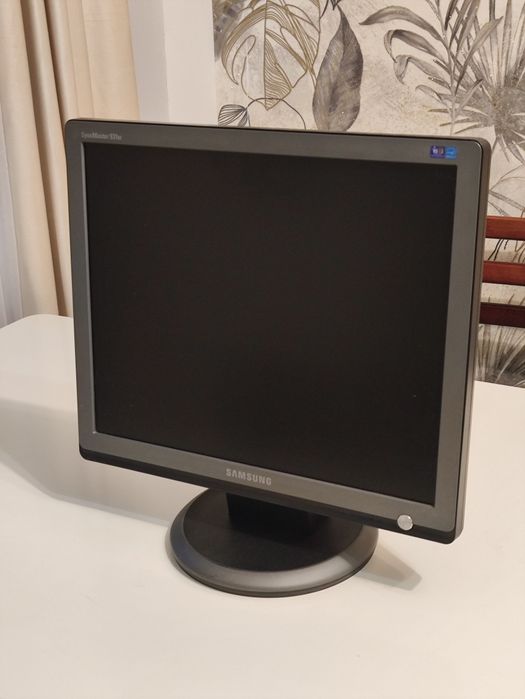 Samsung SyncMaster 931BF — 19