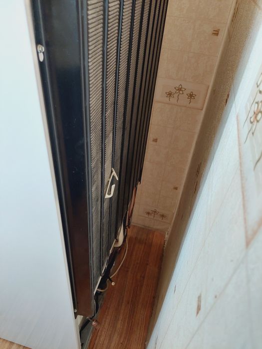 Продаётся холодильник Indesit