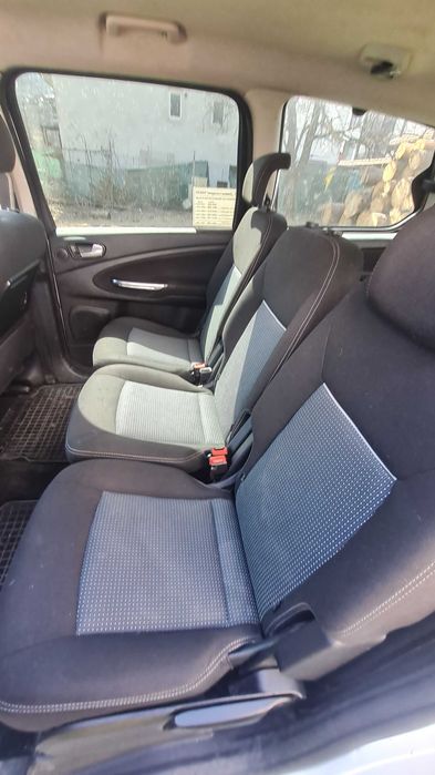 Продавам мини ван форд галакси 2015