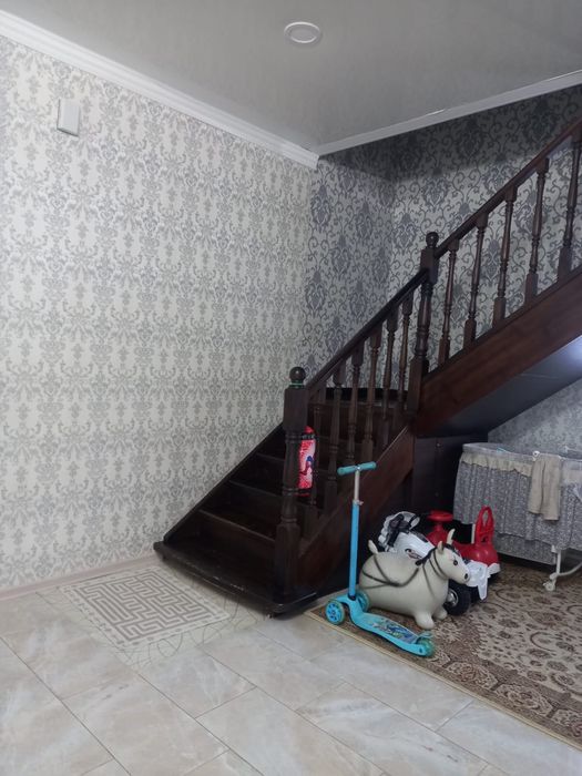 Продам двухэтажный дом