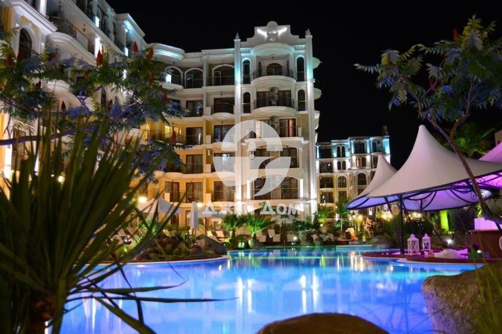 Продава се Двустаен апартамент в Свети Влас - 42 кв.м за 2500 €/кв.м - Снимка #11