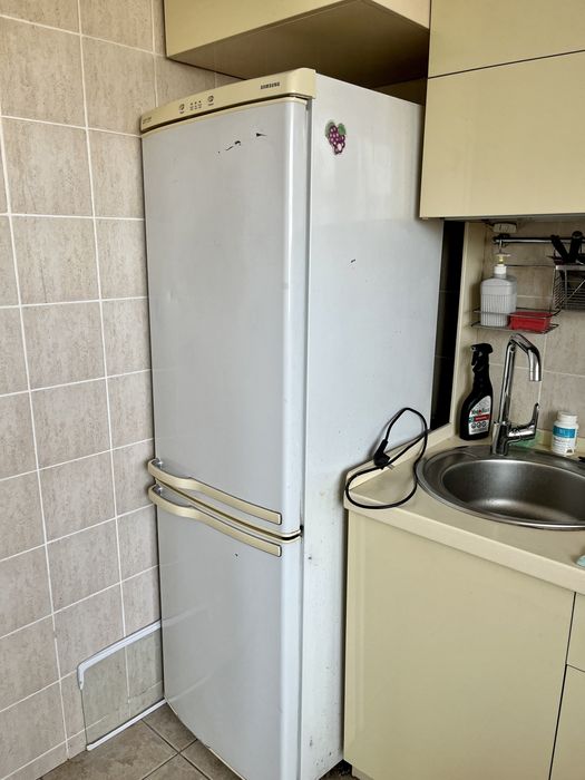 Холодильник Samsung RL28