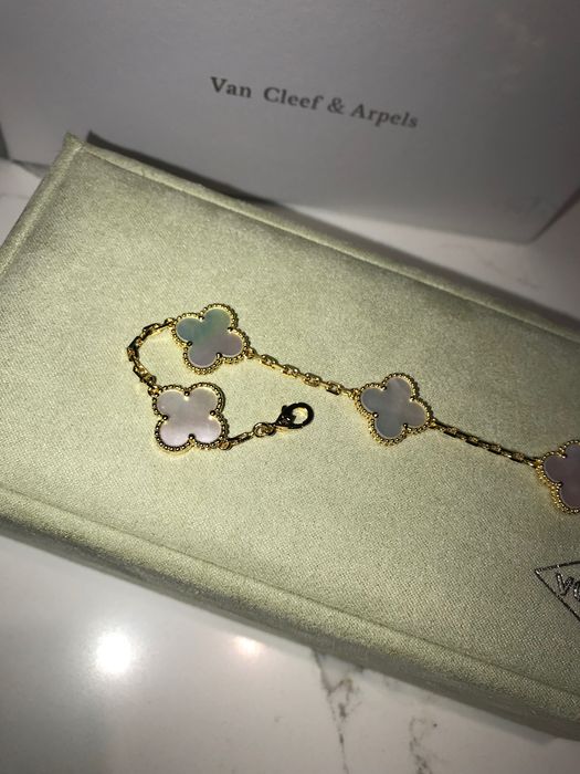 Van Cleef дамска гривна