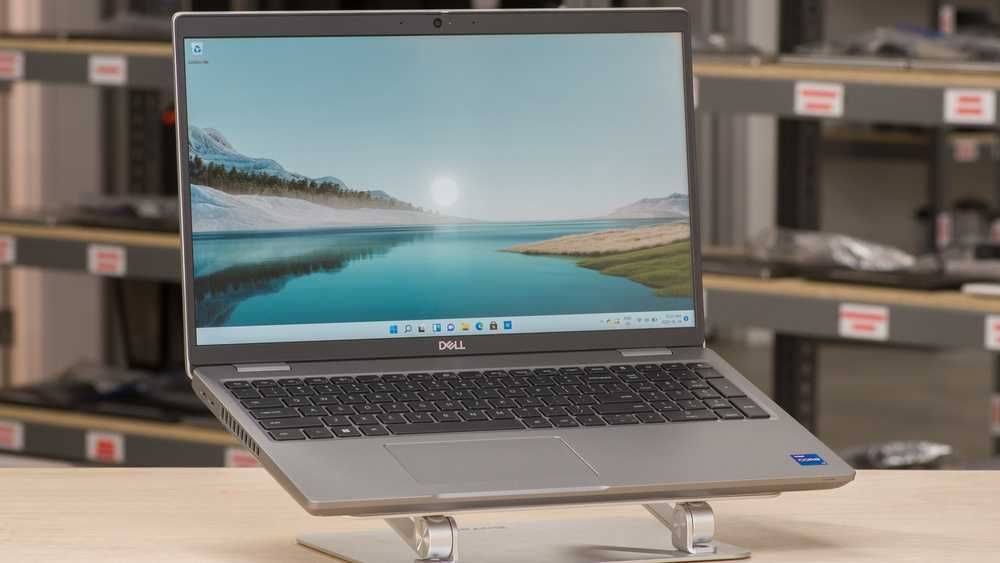 Mobile Workstation DELL Precision 3571 IntelCore i7-12gen / 32GB DDR5 / SSD 1TB / Nvidia T600 4GB /15.6" / 2D/3D/AutoCad/Photoshop/Editari foto video