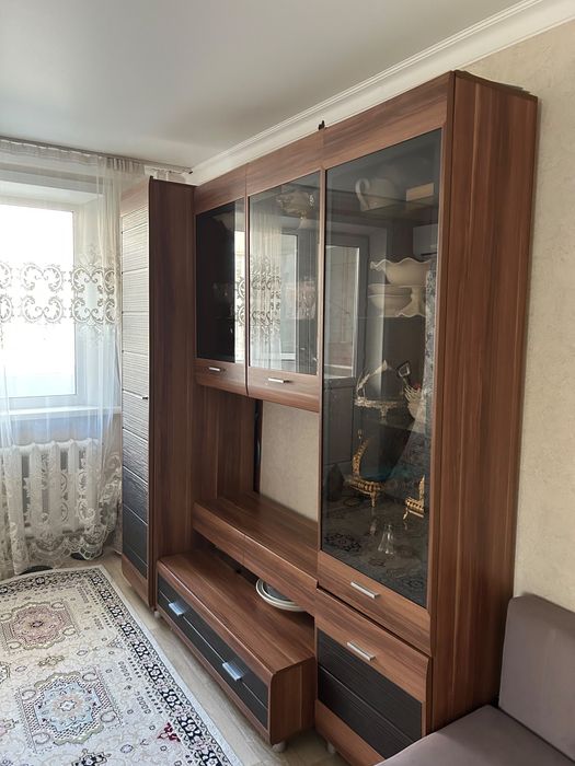 Шкаф для гостиной