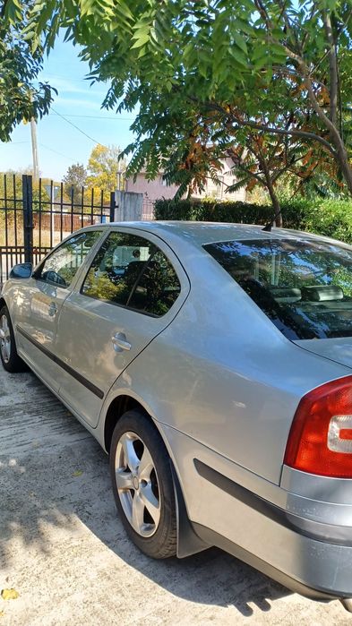 Vând skoda octavia