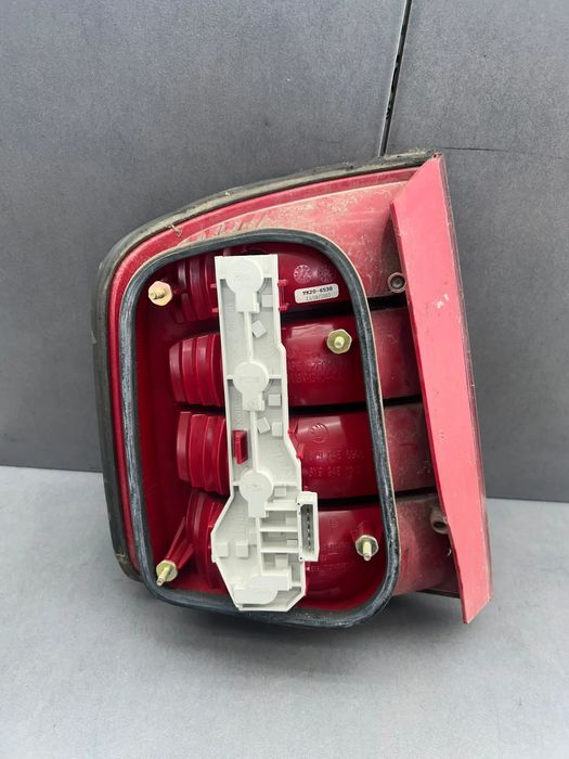 Lampa / Tripla stop dreapta pe aripa ZSB6Y9945096B Skoda Fabia 2003