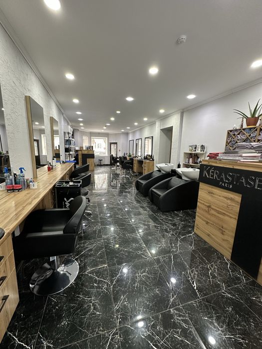 Сдам парикмахерское кресло