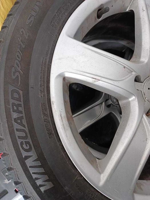 2 броя зимни гуми 215/45/18