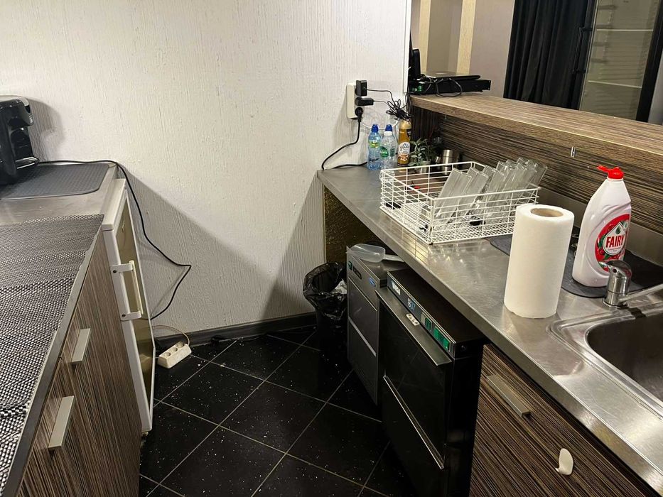 Дава се под наем Магазин в София, Левски Г - 121 кв.м за 1200 € - Снимка #7