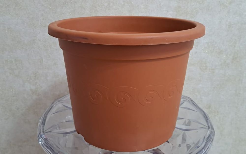 Цветочные горшки