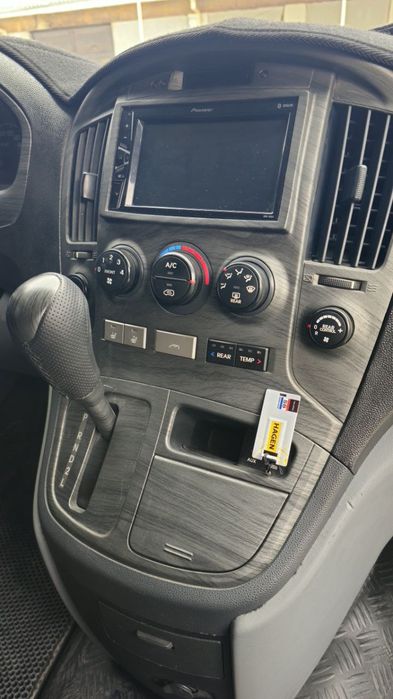 Hyundai Gr Starex LPG 2010