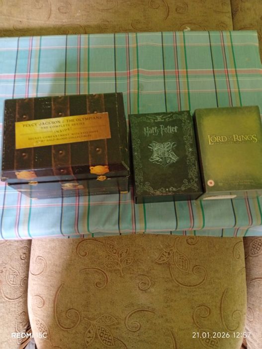 PERCY JACKSON колекция на английски