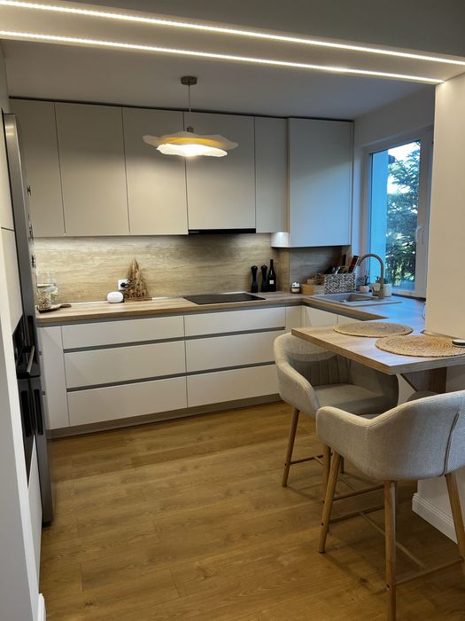 3 Camere | Instalatii NOI | Incalzire in pardoseala | Mobilat complet