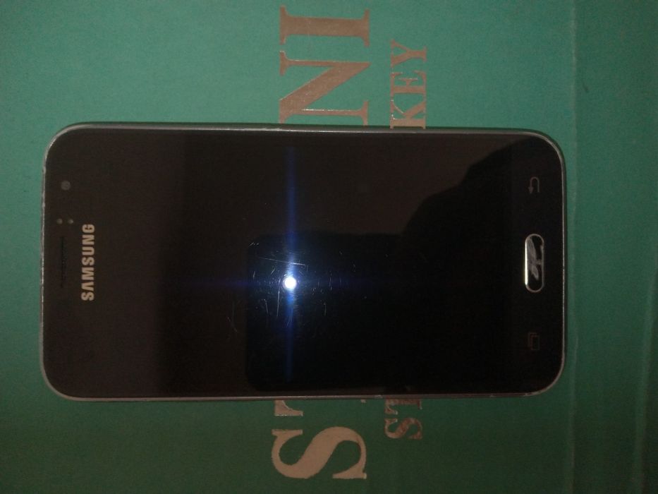 Продам телефон в хорошем состояний