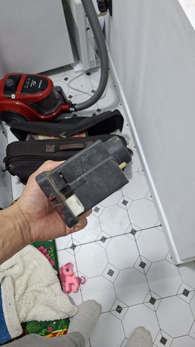 Компрессор центрального замка Ауди с4