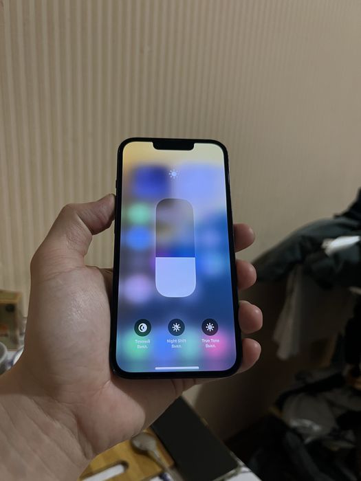 Айфон 13 в хорошем состоянии