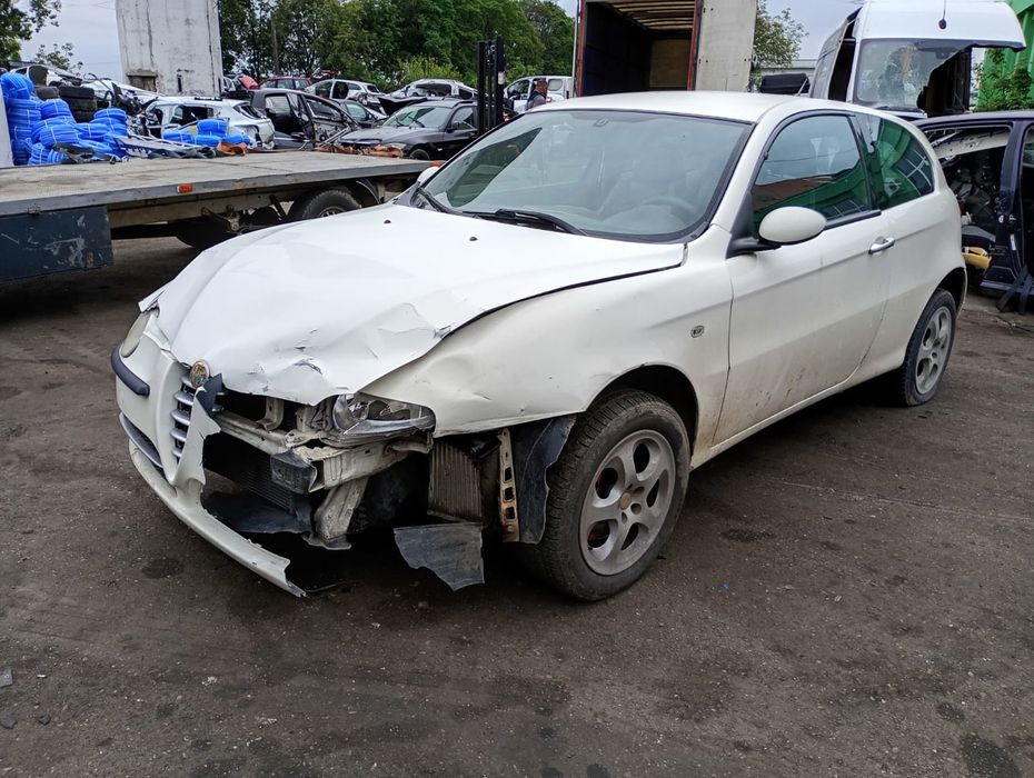 Dezmembrez Alfa Romeo 147 - 1 (2000 - 2004), 1.9 jtd, manual, 937a5000