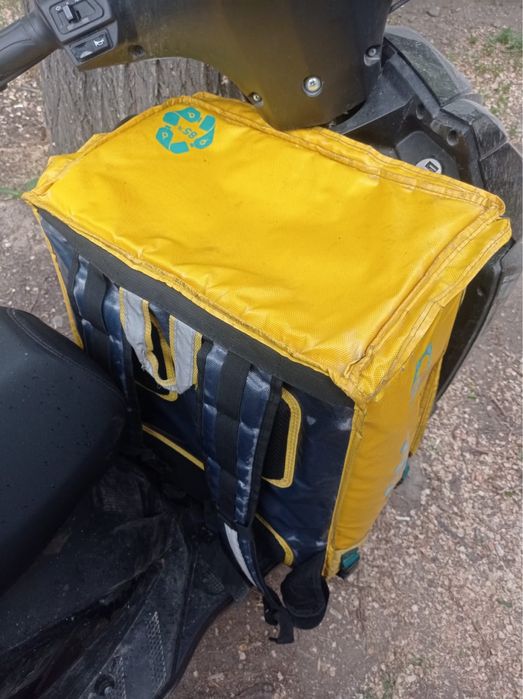 Термосный рюкзак Glovo