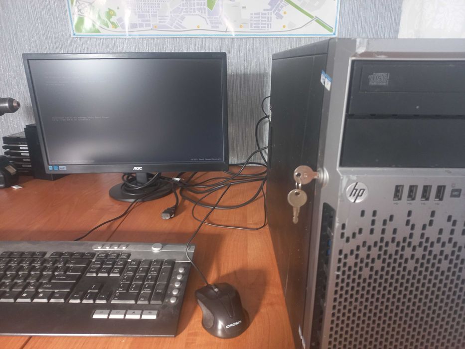 Продам сервер hp proliant ml310e gen8