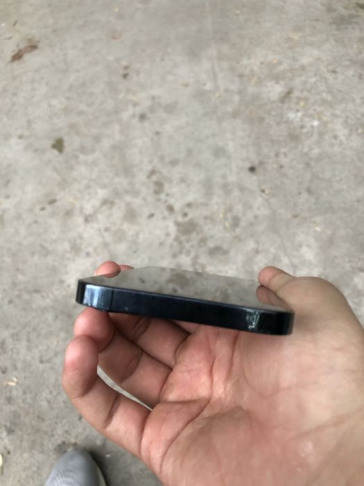 Iphone 12 pro sotiladi srochna