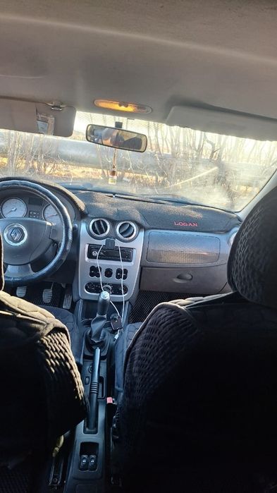 Продам renault logan 2013 года
