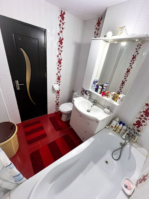 Apartament- 3camere de vanzare- Mobilat complet