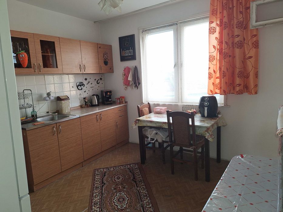 Продава се Четиристаен апартамент в Айтос - 100 кв.м за 790 €/кв.м - Снимка #3