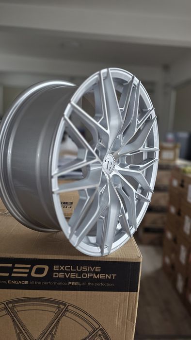 Jante R18 5x112 Flow Forged Noi Audi A3 A4 A5 A6 A7 A8 Q3 Q5 Q7 Mercedes C E S CLA CLS GLC GLE BMW G20 G30 F40 X1 X3 VW Golf Passat Tiguan