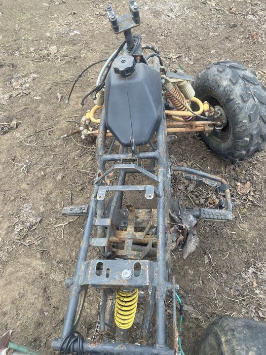 Vand tot ce se vede in poza