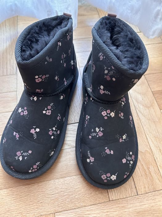 Топли къси боти за момиче размер 31 НОВИ