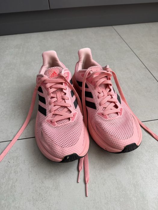Кроссовки adidas bounce