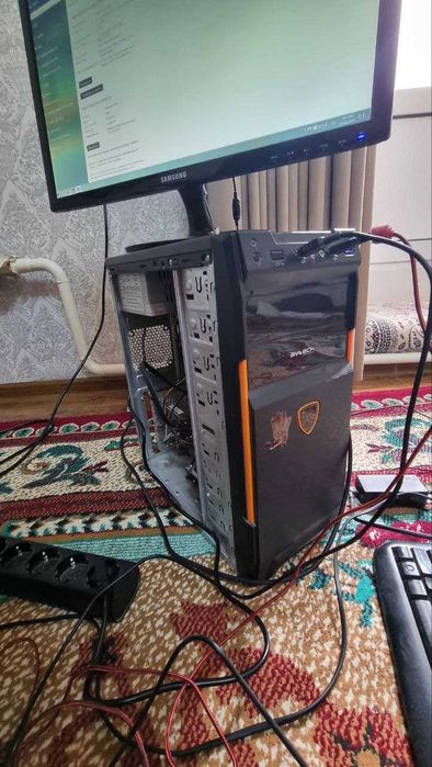 офисные компютеры есть 5 шт. комплект