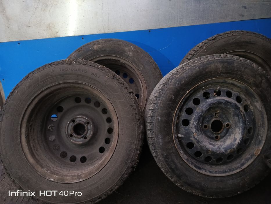 Продам колеса зимние