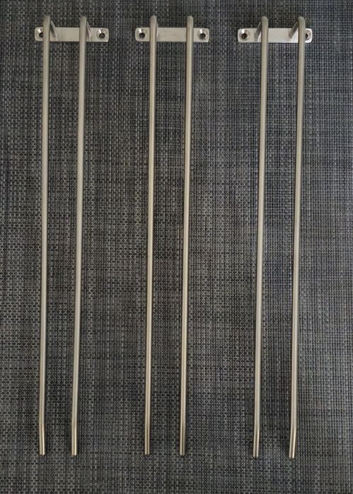 Vând set suporturi pahare vin