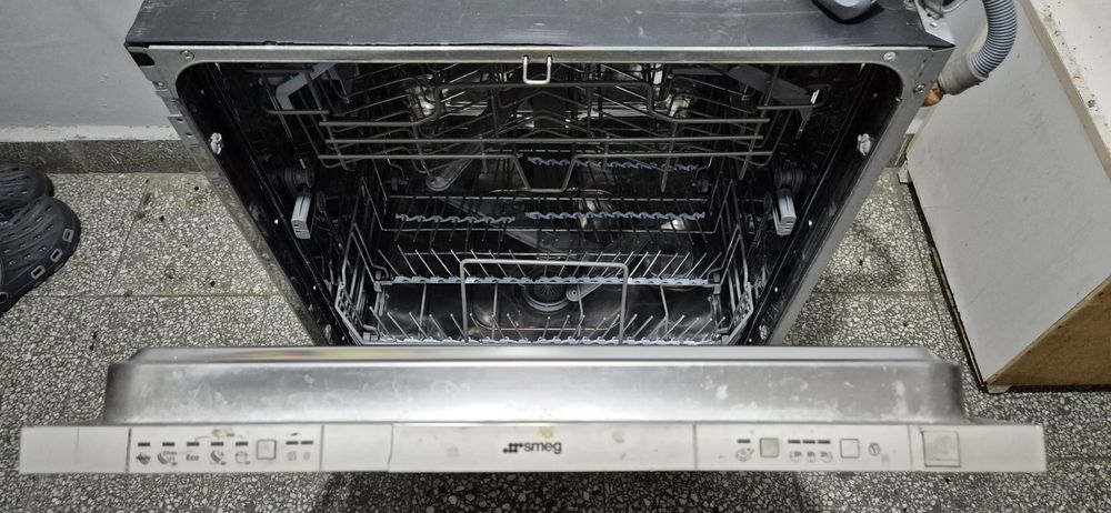 Съдомиялна за вграждане SMEG STA6445D2.