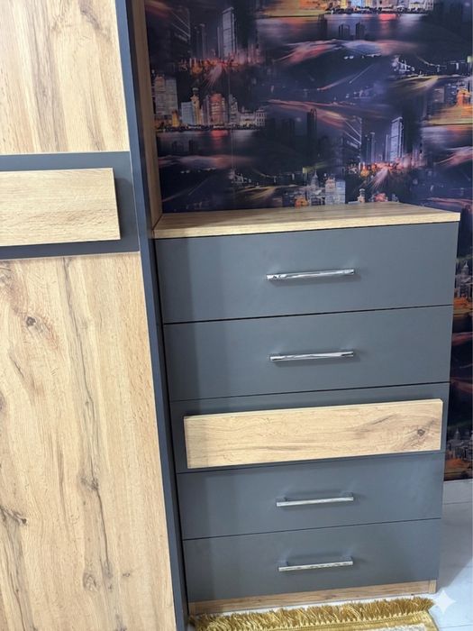 Спальный гарнитур б/у